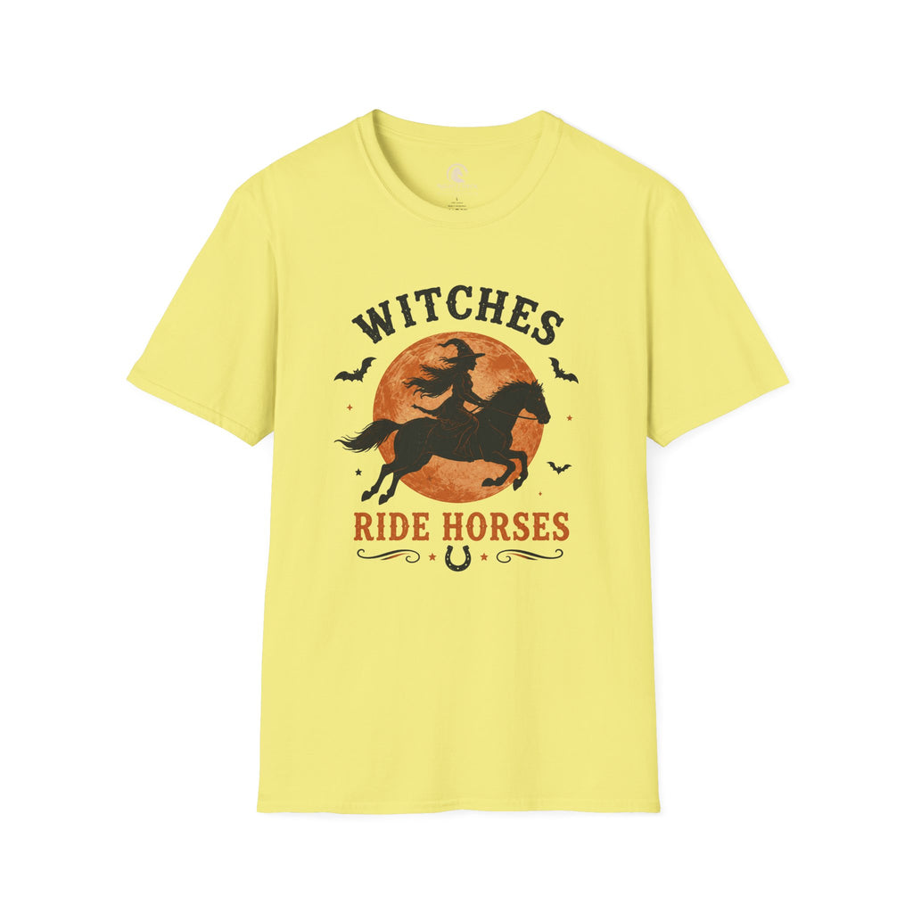 Witches Ride Horses Vintage Badge T-Shirt
